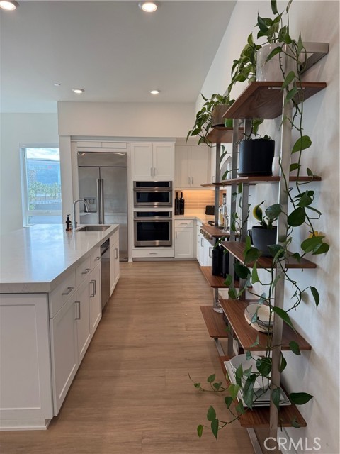 Detail Gallery Image 5 of 33 For 3414 Rivington, Irvine,  CA 92612 - 2 Beds | 2/1 Baths