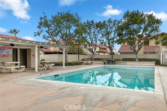 2373 Weatherwood Rd., Corona CA: https://media.crmls.org/medias/d5c1c7f2-8e8a-4cde-9783-ad6361eee9a2.jpg