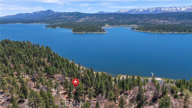 352 Big Bear Trail, Fawnskin CA: https://media.crmls.org/medias/d5c26fcd-bb45-4964-9286-45f4fb69e428.jpg