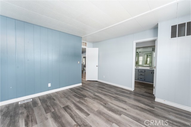 19146 Hinton Street, Hesperia CA: https://media.crmls.org/medias/d5c30a6b-a85a-4ec1-a1d1-60aa4564d4c7.jpg