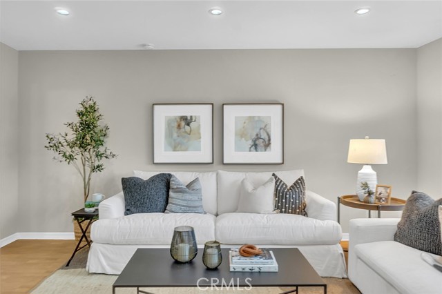 Detail Gallery Image 6 of 41 For 3907 La Crescenta Avenue #208,  La Crescenta,  CA 91214 - 1 Beds | 1 Baths