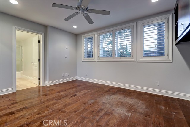 720 10th Street, Hermosa Beach, California 90254, 4 Bedrooms Bedrooms, ,3 BathroomsBathrooms,Residential,Sold,10th,SB21226543