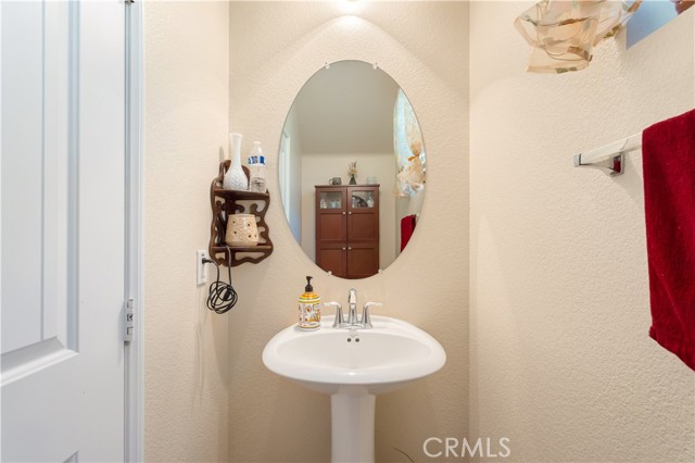 Detail Gallery Image 10 of 33 For 29338 Fall River Ln, Menifee,  CA 92584 - 4 Beds | 2/1 Baths
