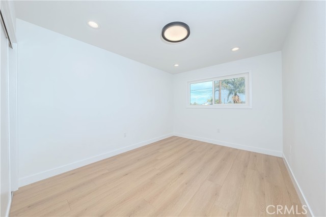 Detail Gallery Image 34 of 60 For 15902 Dundalk Ln, Huntington Beach,  CA 92647 - 3 Beds | 2/1 Baths