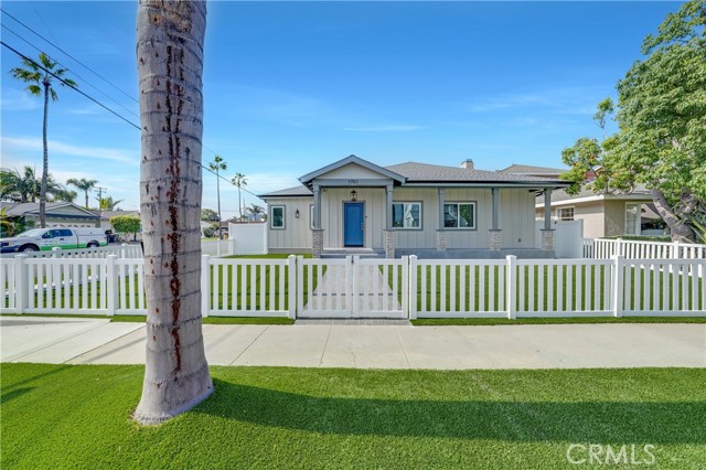 Detail Gallery Image 3 of 35 For 1701 Park, Huntington Beach,  CA 92648 - 3 Beds | 3/1 Baths