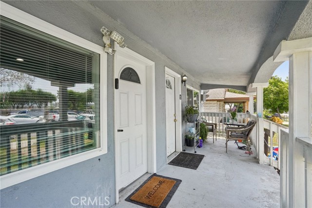 139 N Palm Avenue, Rialto CA: https://media.crmls.org/medias/d5c488d7-86db-4a85-9078-b269f32cf127.jpg