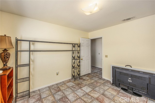 15023 Byron Dr, San Bernardino County, CA 92307 photo 24