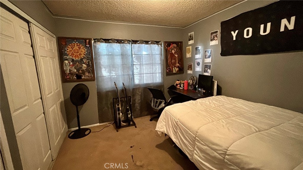 https://media.crmls.org/medias/d5c6fa64-1791-4408-b754-2f0fa402dfc6.jpg?preset=X-Large