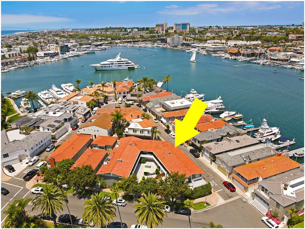 117 Via Antibes #5, Newport Beach, CA 92663