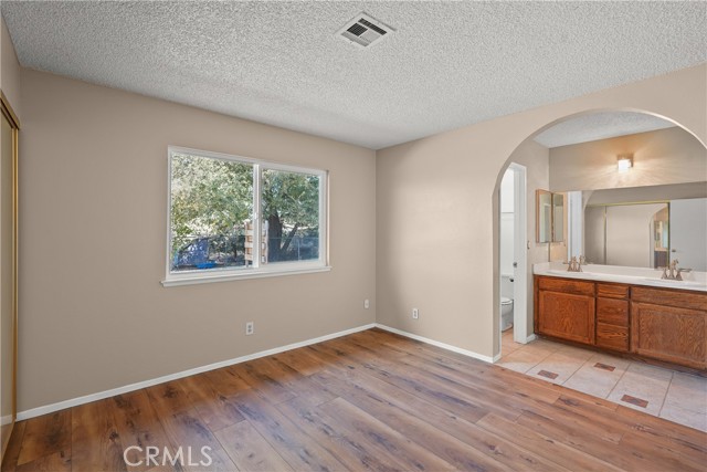 Detail Gallery Image 13 of 40 For 10533 E Avenue S14, Littlerock,  CA 93543 - 4 Beds | 2 Baths