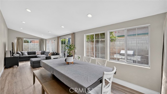 Detail Gallery Image 18 of 48 For 1624 La Paloma, Placentia,  CA 92870 - 4 Beds | 3 Baths