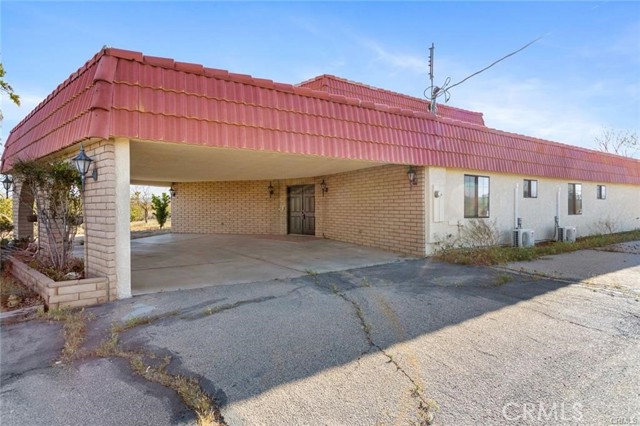 Detail Gallery Image 3 of 29 For 3150 Julcrest Rd, Yucca Valley,  CA 92284 - 4 Beds | 3/1 Baths