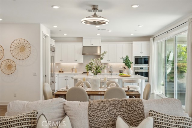 26288 Meadow Dr, San Juan Capistrano CA: https://media.crmls.org/medias/d5c8013f-398d-4a0f-81dc-bbfc11875281.jpg
