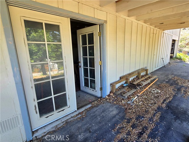 943 Grass Valley Road, Lake Arrowhead CA: https://media.crmls.org/medias/d5c88be5-912f-40b9-93df-5b48bebda48f.jpg