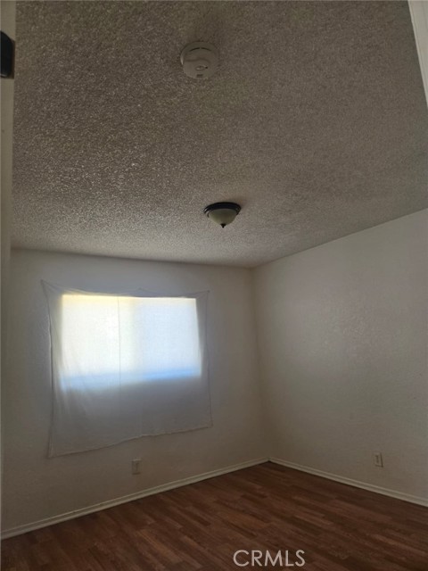 Detail Gallery Image 11 of 12 For 15879 Edwin St, Mojave,  CA 93501 - – Beds | – Baths