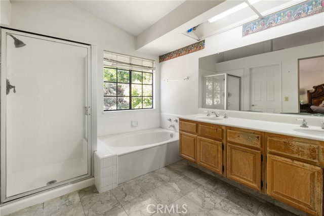 25215 Hazelcrest Lane, Stevenson Ranch CA: https://media.crmls.org/medias/d5c8c03d-2d68-4ab3-b026-405d81c37a2b.jpg