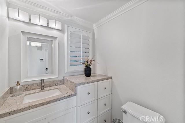 Detail Gallery Image 10 of 41 For 19705 Teresa Ct, Cerritos,  CA 90703 - 6 Beds | 3/1 Baths