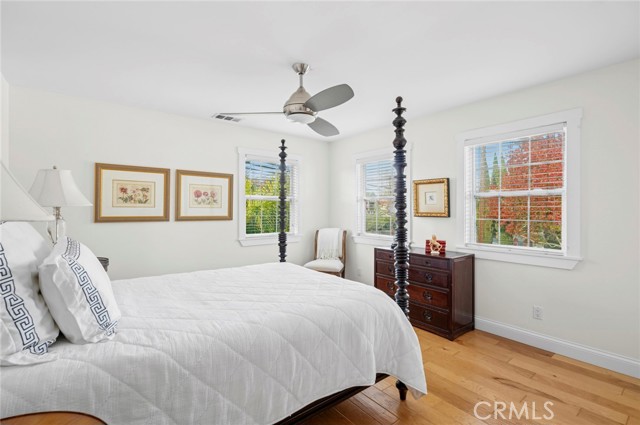 Detail Gallery Image 16 of 28 For 201 E 21st St, Costa Mesa,  CA 92627 - 3 Beds | 2/1 Baths