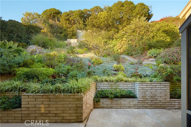 Detail Gallery Image 29 of 33 For 3024 Breakers Dr, Corona Del Mar,  CA 92625 - 7 Beds | 5/1 Baths