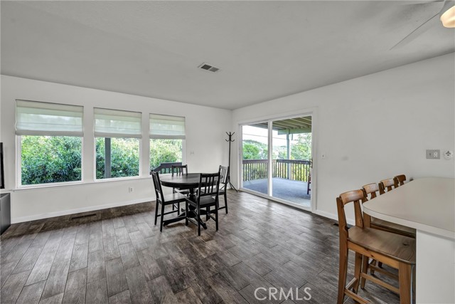 Detail Gallery Image 15 of 52 For 18528 North Shore Dr, Hidden Valley Lake,  CA 95467 - 3 Beds | 3 Baths