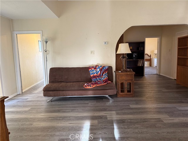 Detail Gallery Image 5 of 26 For 1108 Kings, Chowchilla,  CA 93610 - 3 Beds | 2 Baths