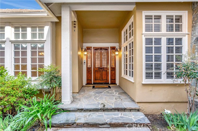 Detail Gallery Image 2 of 52 For 19371 Woodlands Dr, Huntington Beach,  CA 92648 - 3 Beds | 2/1 Baths