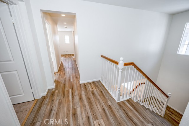 Detail Gallery Image 14 of 34 For 23321 Beachcomber Ln, Valencia,  CA 91355 - 4 Beds | 2/1 Baths