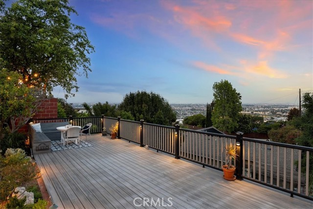 4713 Paseo De Las Tortugas, Torrance CA: https://media.crmls.org/medias/d5cc2393-5777-4fe5-9b34-a7a32e79b090.jpg