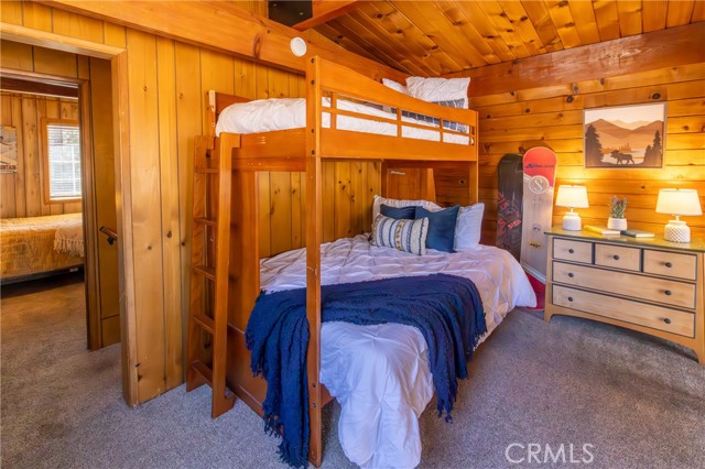 726 Elysian Boulevard, Big Bear City CA: https://media.crmls.org/medias/d5cc3320-ba38-43c0-b989-cef6a6ad8ebd.jpg