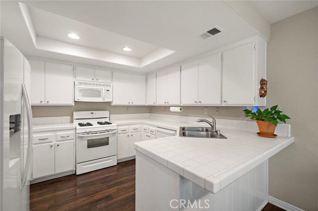 Image 11 of 40 For 26245 Country Glen  49
