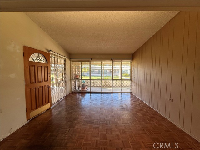 Detail Gallery Image 9 of 29 For 1321 Prestwick Rd 147k,  Seal Beach,  CA 90740 - 2 Beds | 1 Baths