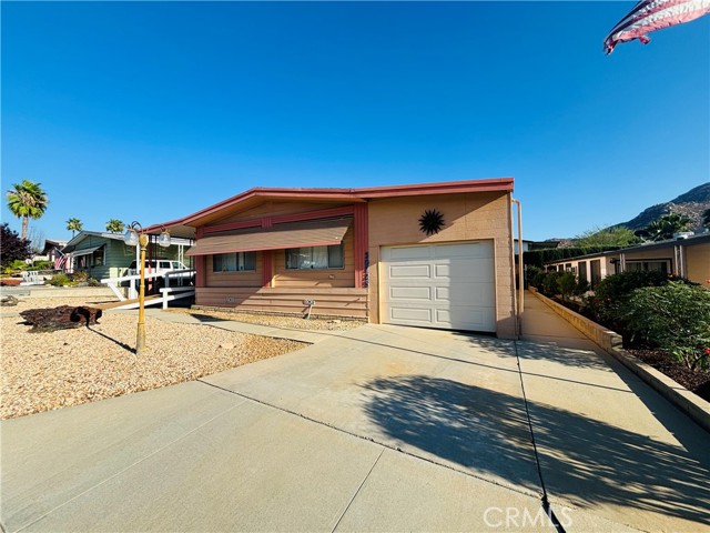 Detail Gallery Image 2 of 21 For 30725 Arenga Palm Dr, Homeland,  CA 92548 - 2 Beds | 2 Baths