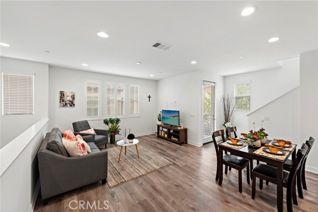 Detail Gallery Image 7 of 28 For 163 Pinkerton Ln, La Habra,  CA 90631 - 2 Beds | 2/1 Baths