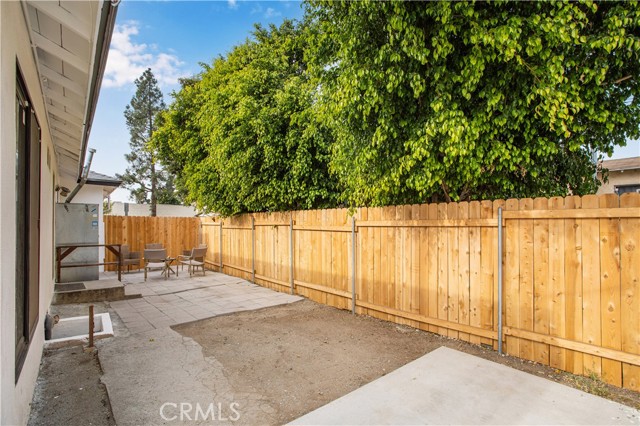 Detail Gallery Image 18 of 21 For 7512 Woodley Ave, Van Nuys,  CA 91406 - – Beds | – Baths