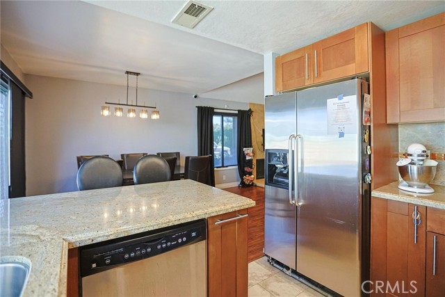 Image 17 of 53 For 12 Silverwood 19