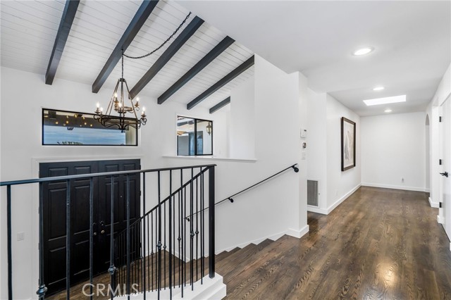 24743 Vantage Point Terrace, Malibu CA: https://media.crmls.org/medias/d5cdf94b-e67e-4b29-ab1f-947b34b5beb4.jpg