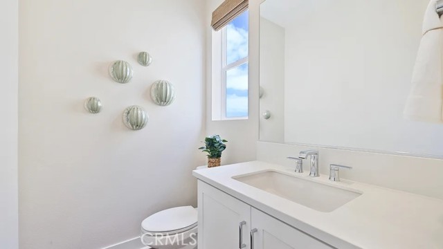 27463 Sand Almond Way, Valencia CA: https://media.crmls.org/medias/d5cdfd4f-70b0-46d2-b1db-afbd631eb03e.jpg