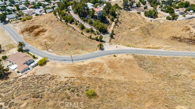 Detail Gallery Image 12 of 14 For 560 Franklin, Lake Elsinore,  CA 92530 - – Beds | – Baths