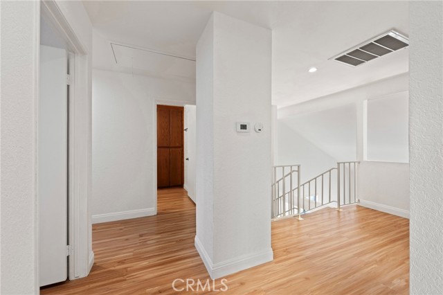 Detail Gallery Image 27 of 46 For 1832 Redcliff St, Los Angeles,  CA 90026 - 3 Beds | 3 Baths