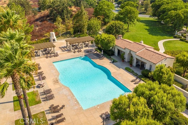 26800 Fairlain Drive, Valencia CA: https://media.crmls.org/medias/d5cec5bf-8052-4a1d-98ea-99dc67e56fc5.jpg