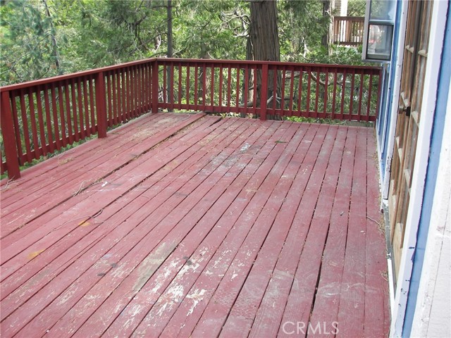 23730 Lakeview, Crestline, CA 92325