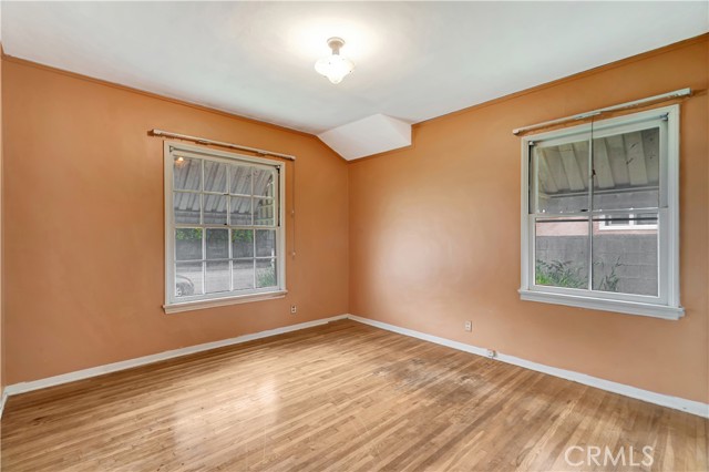 Detail Gallery Image 19 of 26 For 501 S Lake St, Burbank,  CA 91502 - 2 Beds | 1 Baths