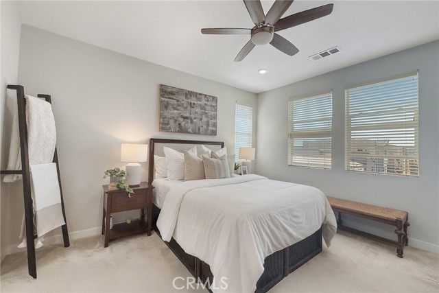 Detail Gallery Image 24 of 27 For 204 Keeper, Irvine,  CA 92618 - 4 Beds | 3/1 Baths