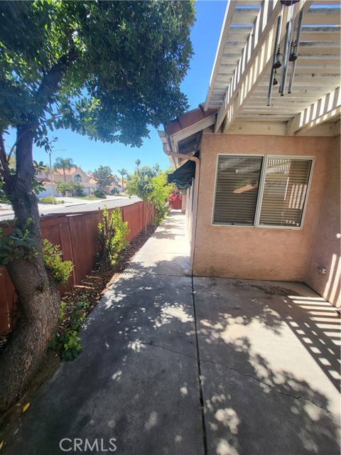 40132 ZAMURA Court, Murrieta CA: https://media.crmls.org/medias/d5d0c889-4528-4b8b-a552-09f30158af4c.jpg