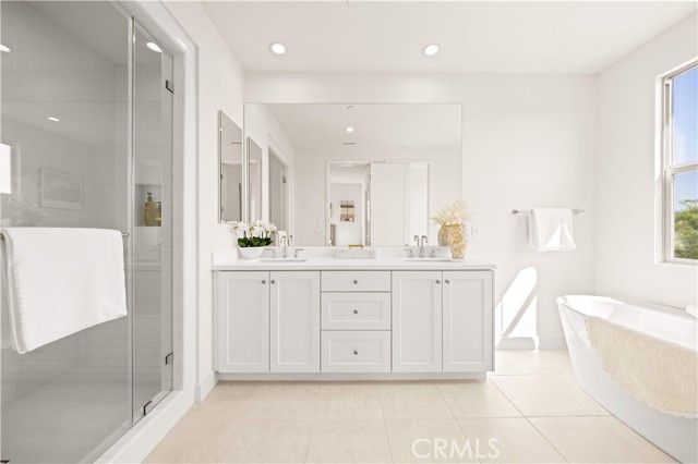 Detail Gallery Image 15 of 30 For 310 Carefree, Irvine,  CA 92618 - 4 Beds | 3 Baths