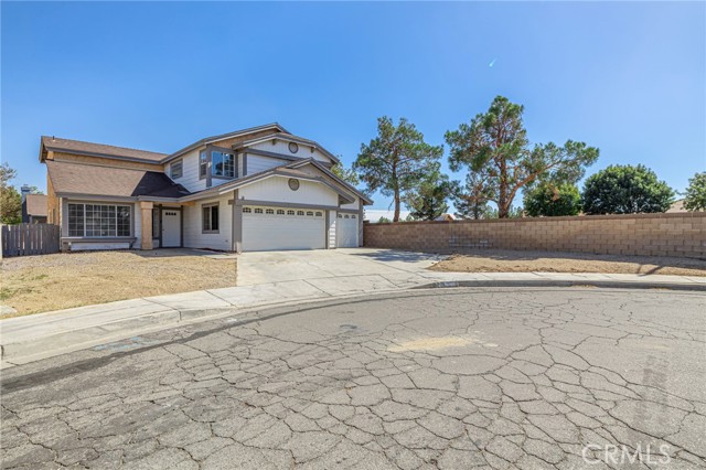 43602 Serenity Court, Lancaster CA: https://media.crmls.org/medias/d5d13472-ff0e-472d-a643-b5e25623ec62.jpg