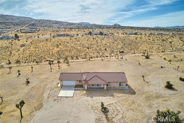 Detail Gallery Image 13 of 18 For 25625 Rancho, Apple Valley,  CA 92308 - 3 Beds | 2 Baths