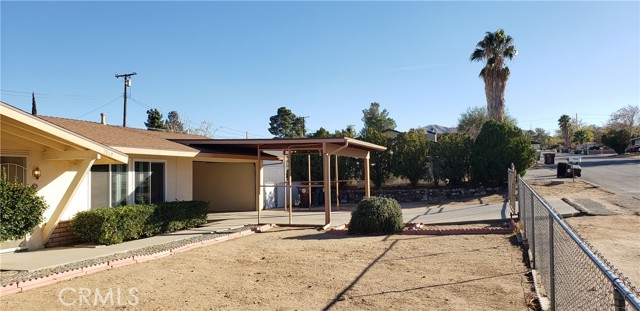 Detail Gallery Image 7 of 66 For 7549 Borrego Trl, Yucca Valley,  CA 92284 - 2 Beds | 2 Baths