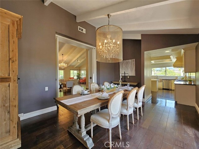 940 N Silent Ranch Drive, Glendora CA: https://media.crmls.org/medias/d5d2883e-b6bd-4b04-b8fd-70a4c1430ae3.jpg