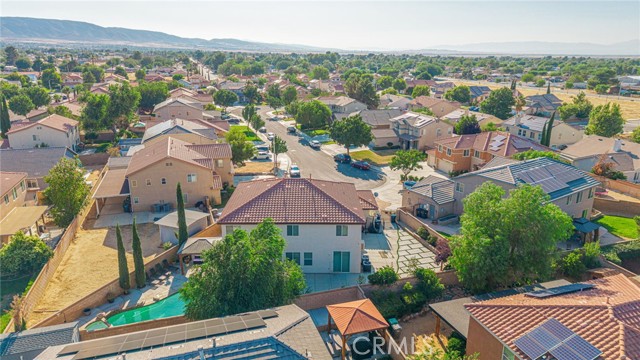 4302 Olivera Place, Lancaster CA: https://media.crmls.org/medias/d5d34894-6cd8-4a5b-8903-746325837514.jpg